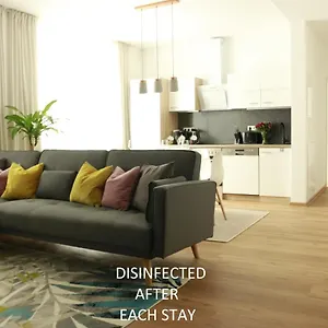 Am 24h Self-check-in, Free Parking, U-bahn 350m, Netflix Apartament