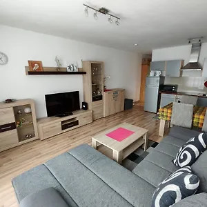 Hog St. Peter Apartment
