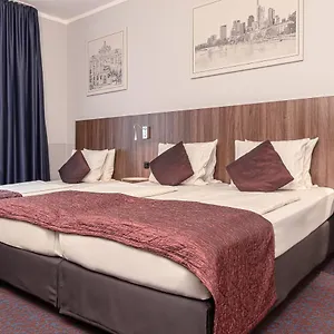Ramada By Wyndham Frankfurt Station 3* フランクフルト